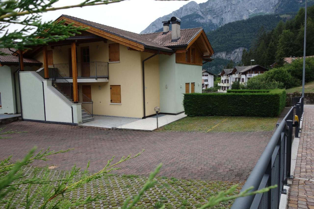 Chalet Arianna Apartment Молвена Екстериор снимка